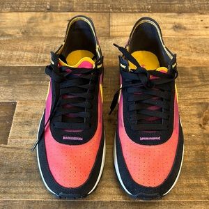 Unisex Nike Waffle One Sneaker (worn once)